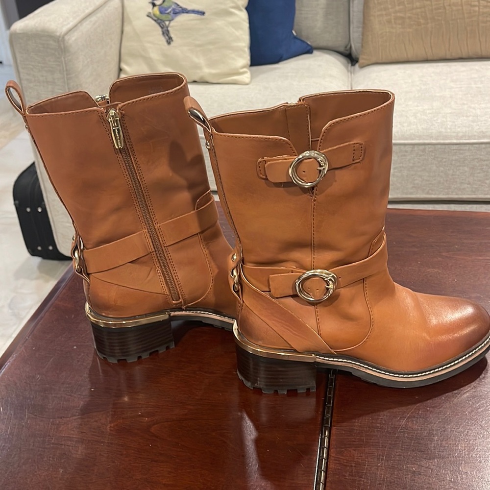 NEW Vince Camuto Size- Brown Leather Buckle Kerivini Boots - Size 7M